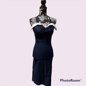 Pin-up halter wiggle dress